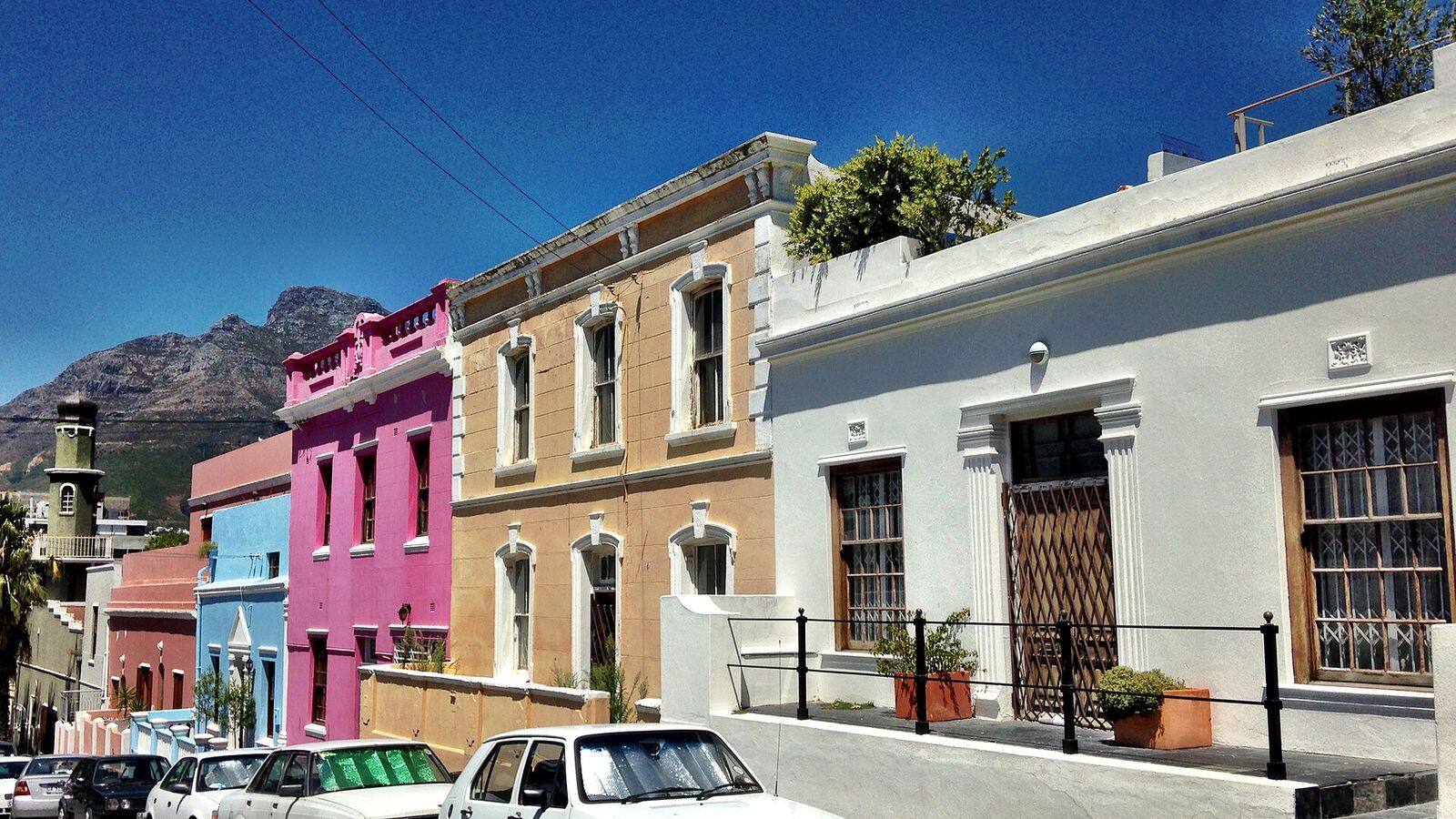 De Auwal-moskee in de Dorpstraat van de Bo-Kaap, de oudste moskee van Zuid-Afrika